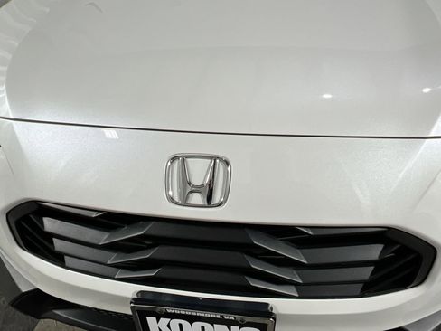 Used 2023 Honda HR-V Sport image 12