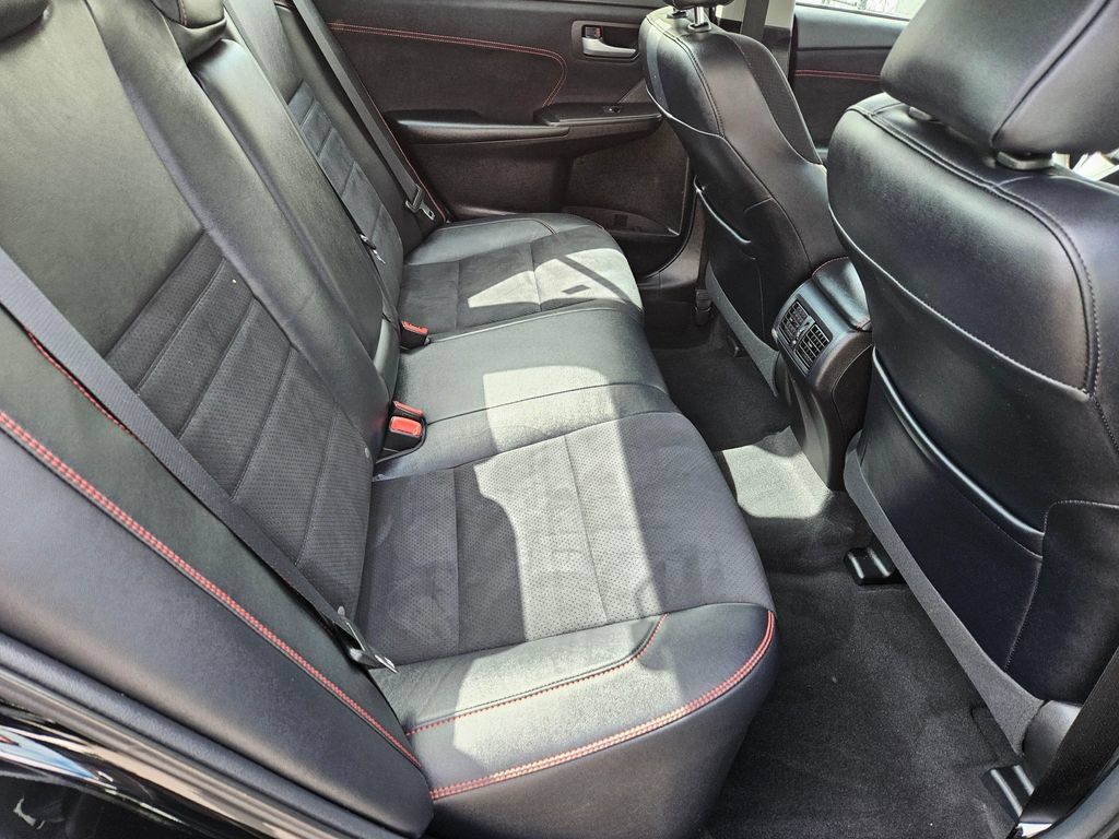Used 2016 Toyota Camry XSE w/ Advanced Technology Package FWD image 14