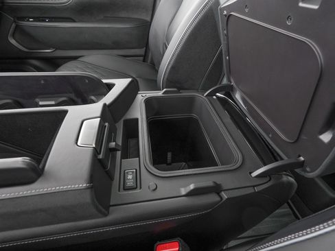 Used 2025 INFINITI QX80 Autograph image 32