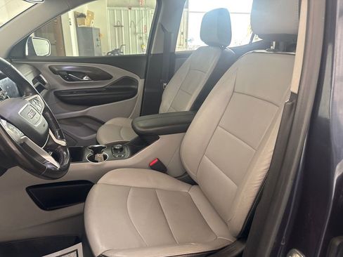 Used 2019 GMC Terrain SLT w/ Preferred Package image 9