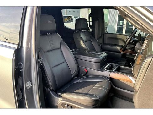 Used 2020 Chevrolet Silverado 1500 High Country image 8