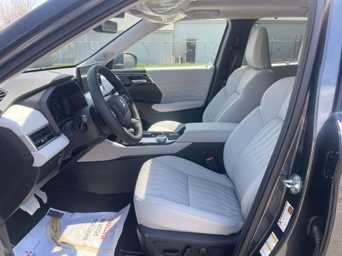 New 2026 Mitsubishi Outlander SEL AWD/4WD image 12