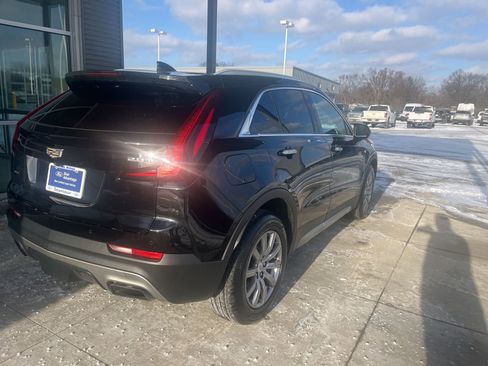 Used 2019 Cadillac XT4 Premium Luxury image 8