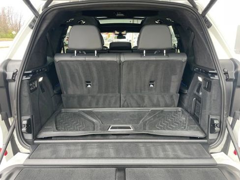 Used 2023 BMW X7 M60i w/ Executive Package image 21
