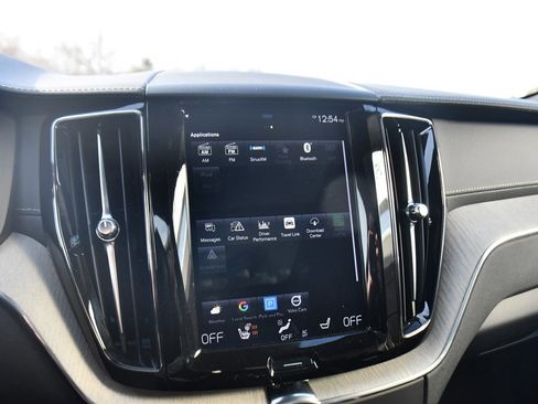 Used 2018 Volvo XC60 T5 Inscription w/ Luxury Seat Package image 28