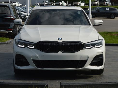Used 2021 BMW 330i Sedan w/ M Sport Package image 5