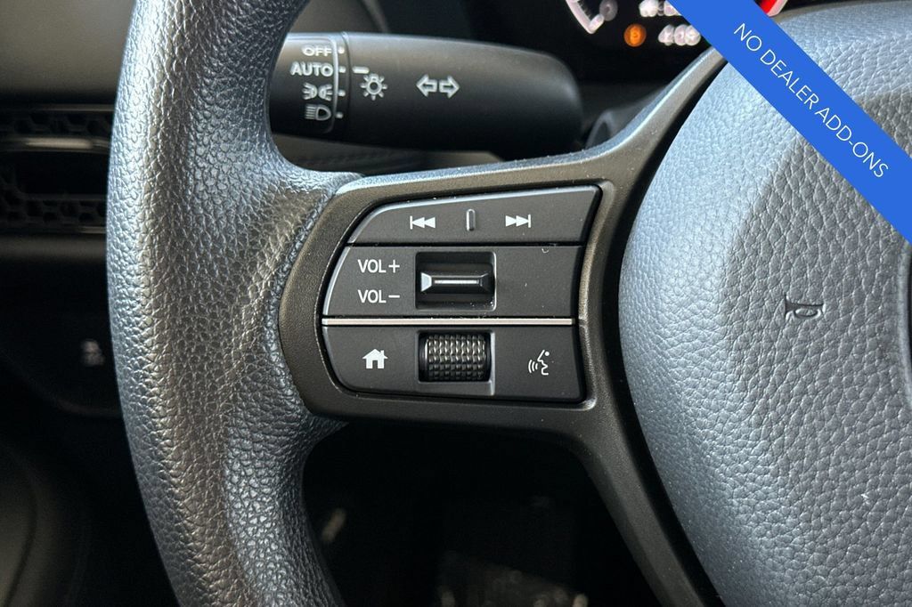 Certified 2027 Honda HR-V LX image 26