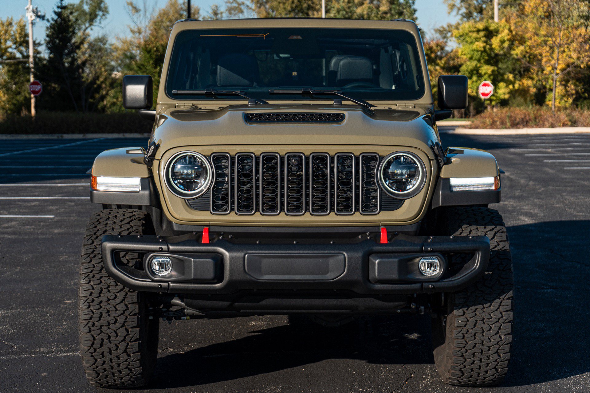 Used 2026 Jeep Wrangler Unlimited Rubicon AWD/4WD image 2