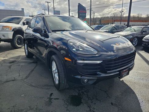 Used 2017 Porsche Cayenne image 7