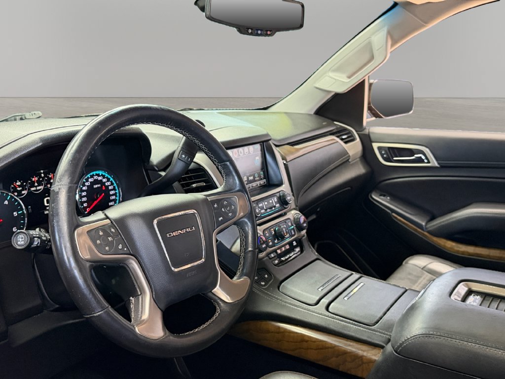 Used 2019 GMC Yukon XL Denali w/ Open Road Package AWD/4WD image 15