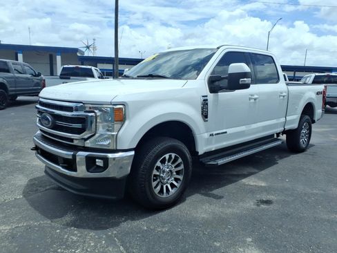 Used 2021 Ford F250 Lariat w/ Lariat Value Package AWD/4WD image 3