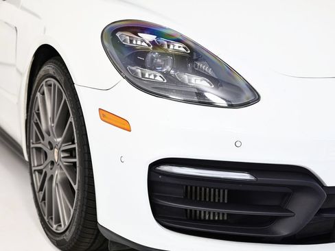 Used 2022 Porsche Panamera image 17