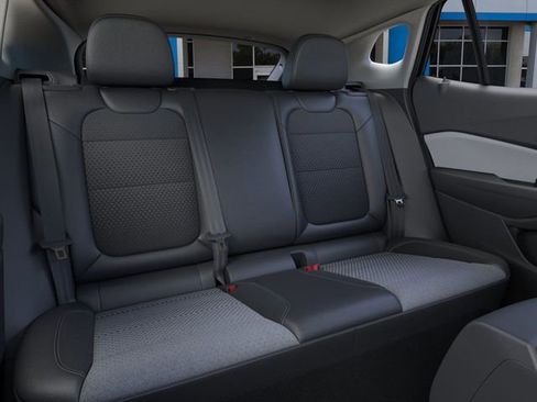 New 2026 Chevrolet Trax LT w/ Sunroof Package image 17