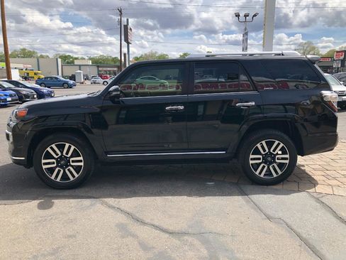 Used 2019 Toyota 4Runner Limited image 5