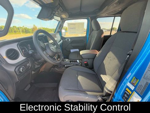 New 2026 Jeep Gladiator Willys image 10