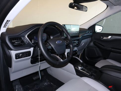 New 2026 Ford Escape SE image 21