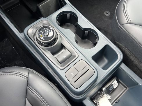 New 2026 Ford Maverick Lariat w/ Black Appearance Package image 8