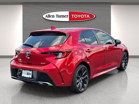 Used 2023 Toyota Corolla XSE FWD image 7