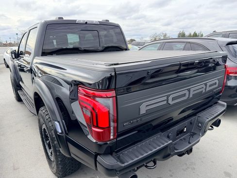 Used 2025 Ford F150 Raptor image 3