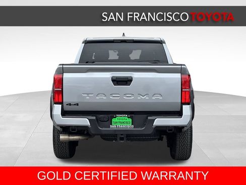Certified 2025 Toyota Tacoma TRD Off-Road AWD/4WD image 4
