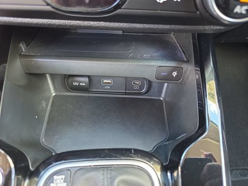 Used 2023 Kia Soul S FWD image 24