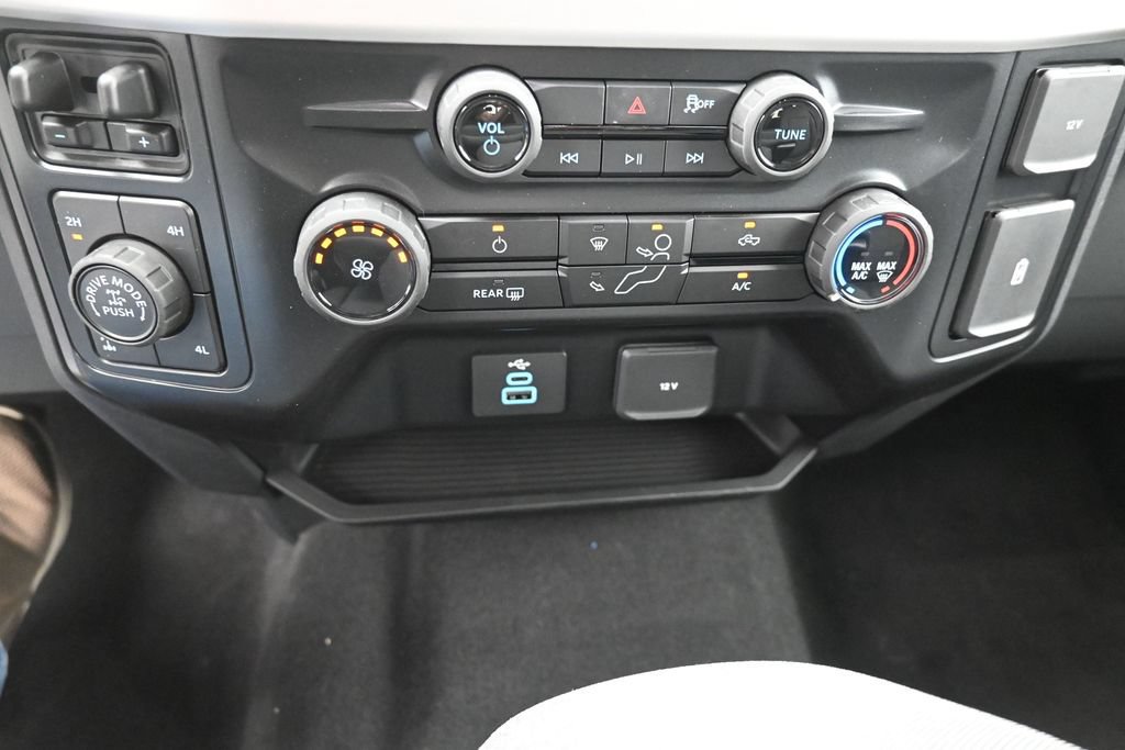 New 2027 Ford F250 XL w/ Tremor Off-Road Package AWD/4WD image 29