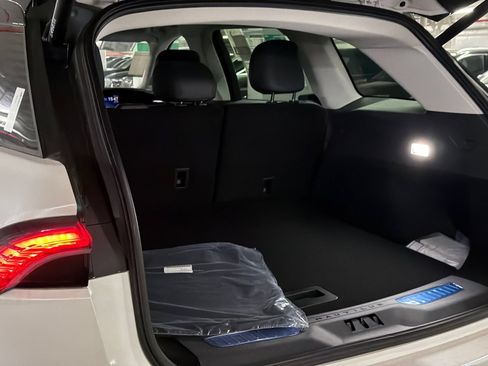 New 2026 Lincoln Nautilus Reserve AWD/4WD image 8