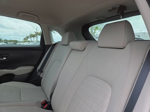 Used 2023 Honda HR-V LX image 17