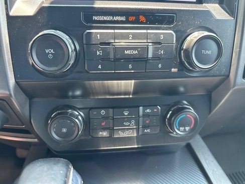 Used 2020 Ford F150 XLT w/ Equipment Group 302A Luxury AWD/4WD image 22