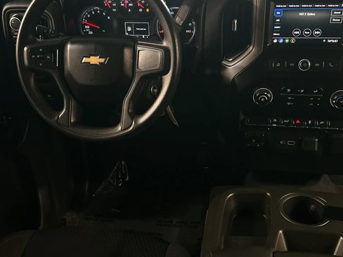Used 2021 Chevrolet Silverado 1500 Custom image 15