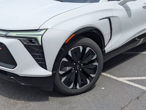 Used 2024 Chevrolet Blazer EV RS AWD/4WD image 27