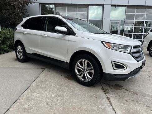 Used 2015 Ford Edge SEL w/ Equipment Group 201A AWD/4WD image 2