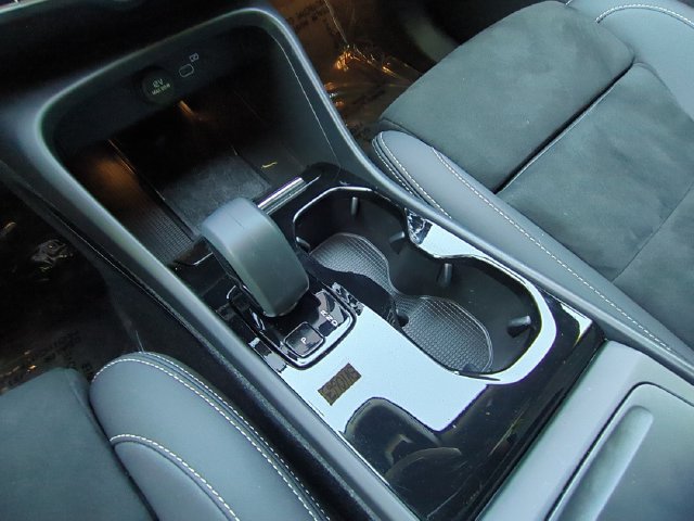 Used 2023 Volvo C40 P8 Recharge Plus w/ Climate Package AWD/4WD image 24