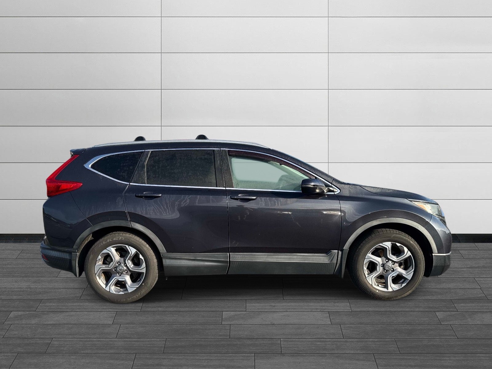 Used 2018 Honda CR-V EX image 2