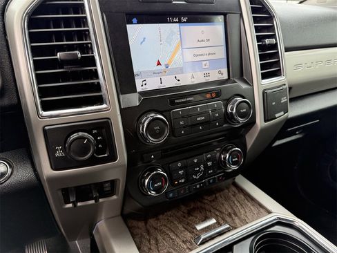 Used 2018 Ford F250 Lariat w/ Lariat Ultimate Package image 15