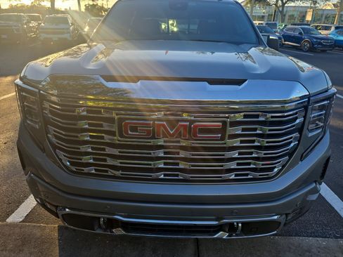 Used 2023 GMC Sierra 1500 Denali w/ Denali Reserve Package image 2