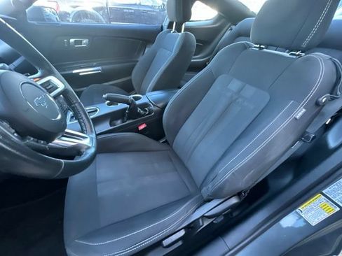 Used 2019 Ford Mustang Coupe RWD image 12