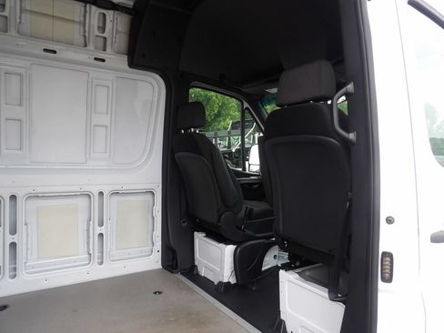 Used 2023 Mercedes-Benz Sprinter 2500 image 26