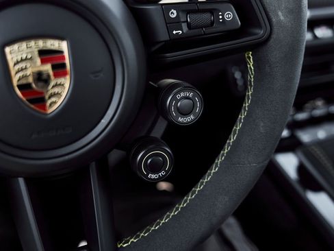 Used 2025 Porsche 911 GT3 RS w/ Weissach Package RWD image 62