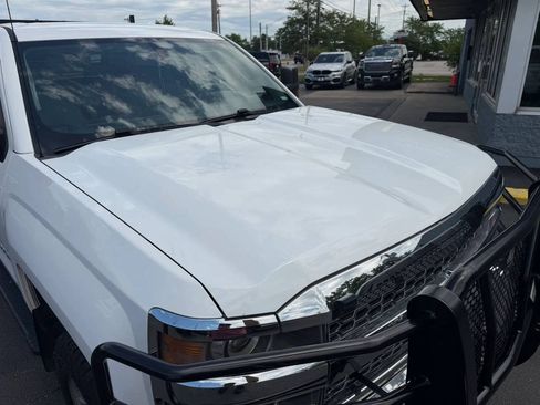 Used 2019 Chevrolet Silverado 2500 W/T AWD/4WD image 46