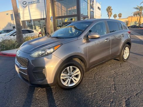 Used 2017 Kia Sportage LX FWD image 4