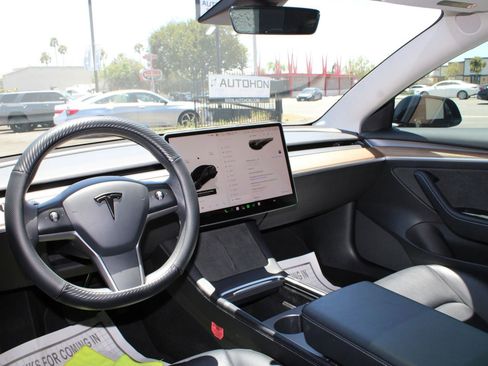 Used 2022 Tesla Model 3 Long Range AWD/4WD image 18