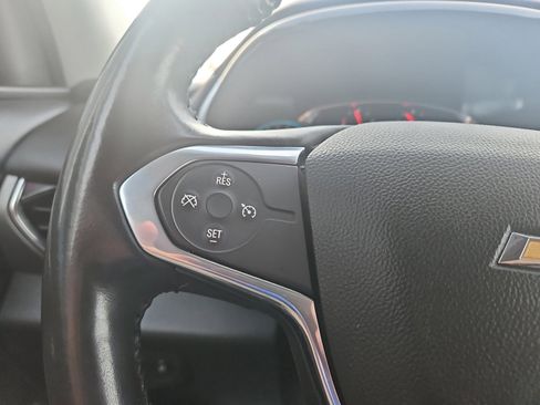 Used 2020 Chevrolet Traverse LT image 14