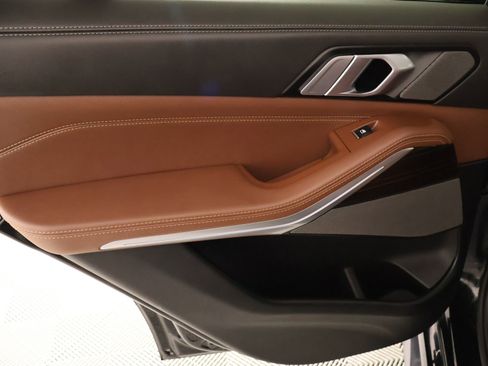 Used 2026 BMW X5 xDrive40i AWD/4WD image 18