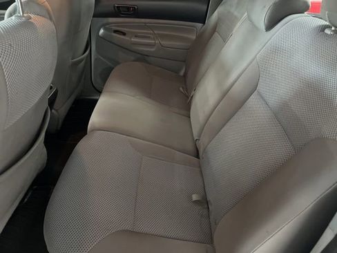 Used 2013 Toyota Tacoma 4x4 Double Cab w/ TRD Off-Road Pkg image 30