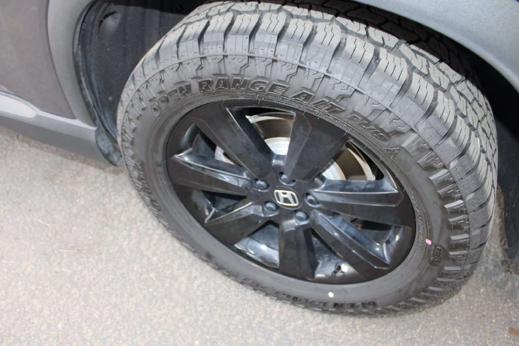 Used 2025 Honda Pilot Black Edition image 71