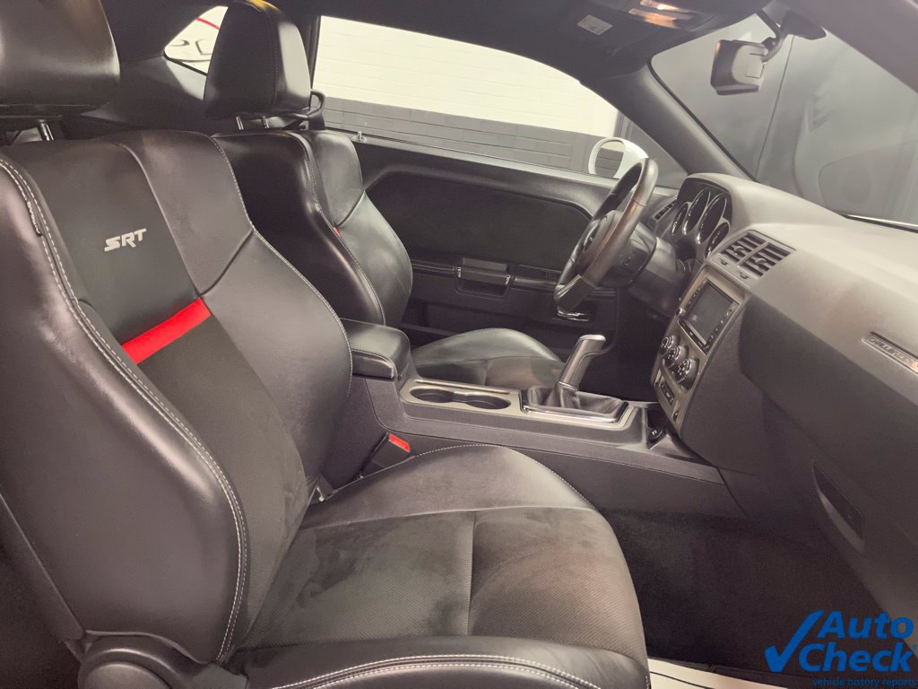 Used 2014 Dodge Challenger SRT8 RWD image 17