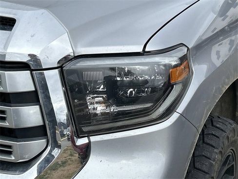 Used 2021 Toyota Tundra Limited image 7