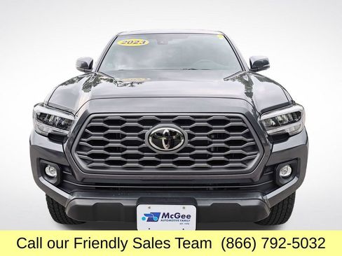 Used 2023 Toyota Tacoma TRD Off-Road AWD/4WD image 9