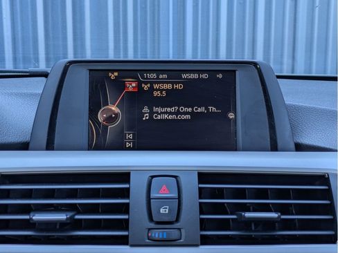 Used 2015 BMW 320i Sedan image 16